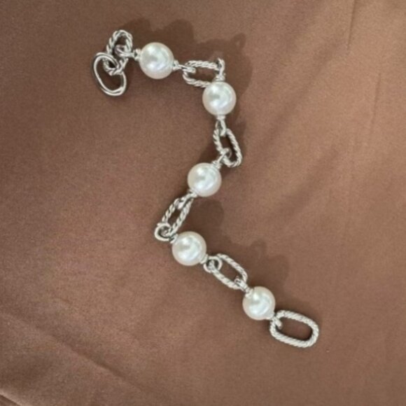 David Yurman Luminous Pearl Wristlet - Picture 3 of 8